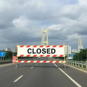 interdição da ponte entre Minas Gerais e São Paulo