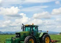 Governo de SP entrega R$ 1,1 milhão em maquinário agrícola